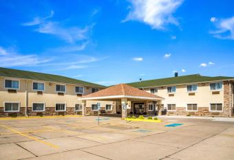 Comfort Inn Onalaska - La Crosse Area allows 18 year olds to book a room