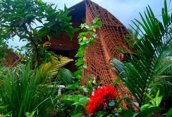 Hong thai River side homestay has Balcony rooms