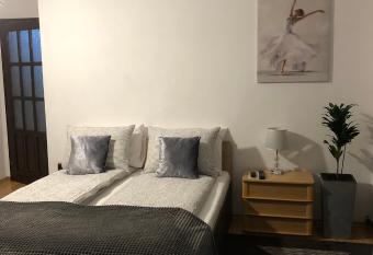 Apartament BA  AK 2 allows 18 year olds to book a room