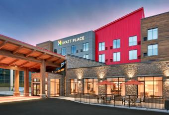 Hyatt Place Anchorage-Midtown allows 18 year olds to book a room