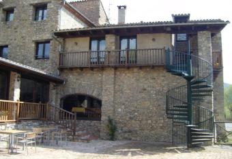 Hostal de la Rovira has Balcony rooms