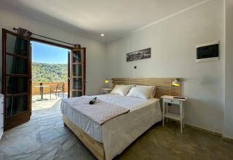 Barbara house has Balcony rooms