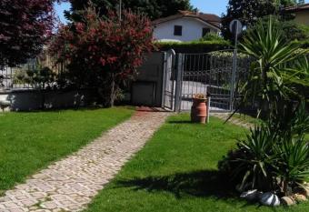  allows 18 year olds to book a room