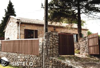 Casa do Ferreiro allows 18 year olds to book a room