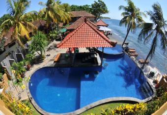 Paradise Palm Beach Bungalows and Dive Center has Balcony rooms
