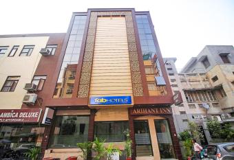 FabHotel Arihant Inn allows 18 year olds to book a room