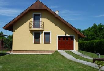 Apartman Foldes Tibor has Balcony rooms