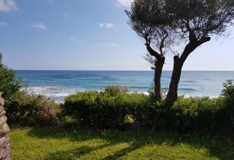 Glyfada Beachfront House Ab3g has Smoking/Balcony rooms