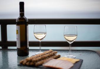 mantinia-apartments has Balcony rooms