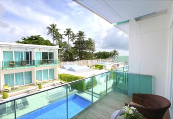 KC Beach Club & Pool Villas has Balcony rooms