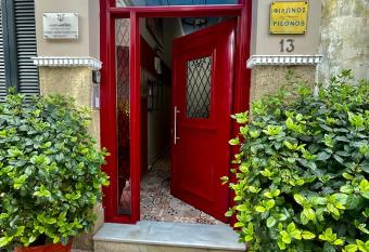 By port apartment has Balcony rooms