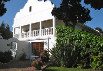 Malvern Manor Country Guest House has Balcony rooms