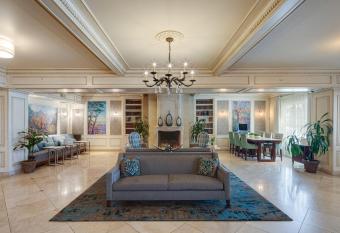 Ayres Hotel Seal Beach allows 18 year olds to book a room