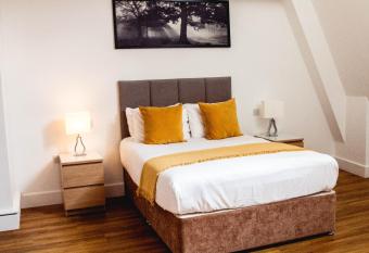 London City View allows 18 year olds to book a room