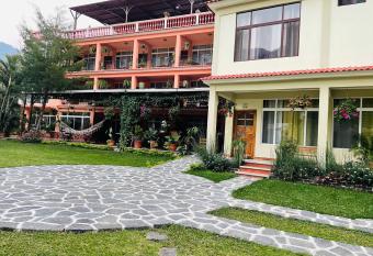 Hotel-Villas JABEL TINAMIT has Balcony rooms