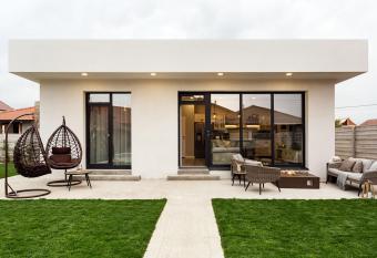 Lotus Inn allows 18 year olds to book a room