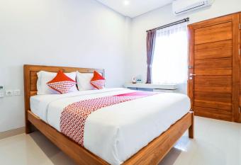 OYO 1200 Kencana Residence allows 18 year olds to book a room