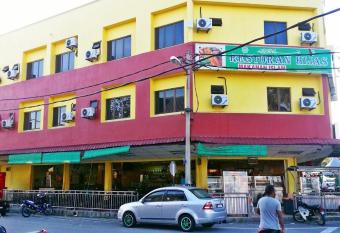 Hotel Cahaya has Smoking rooms