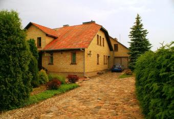 Prie upes has Balcony rooms