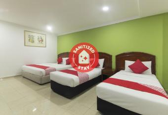 OYO 805 Hotel Run Star allows 18 year olds to book a room
