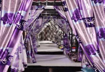 Sakinaka Dormitory AC Deluxe has Balcony rooms