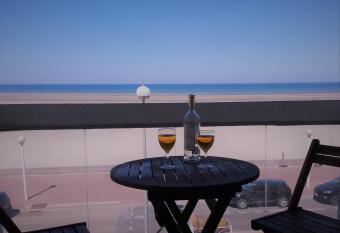 FACE MER, CENTRE DE L ESPLANADE has Balcony rooms