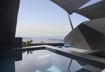 Kivotos Santorini allows 18 year olds to book a room