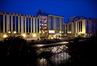 Hotel Leon d Oro allows 18 year olds to book a room