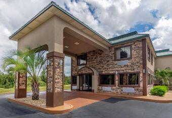 Econo Lodge Byron - Warner Robins has Smoking rooms