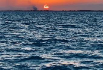 Alexander Penthouse Spectacular Sea Views Regal Room allows 18 year olds to book a room