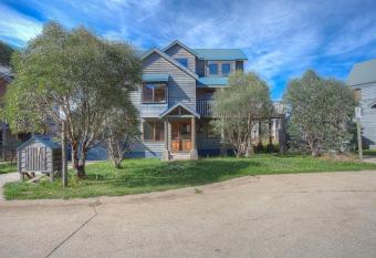 Tetleys allows 18 year olds to book a room