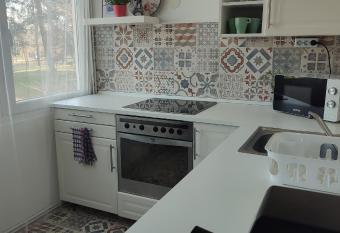 Palota Apartman has Balcony rooms