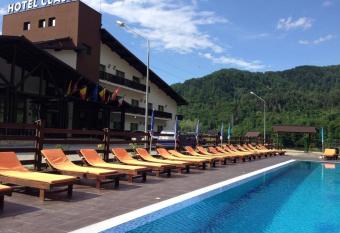 Hotel Class has Balcony rooms