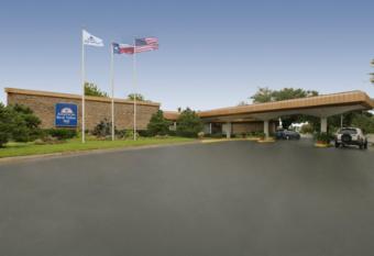 Americas Best Value Inn Ft. Worth Hurst allows 18 year olds to book a room