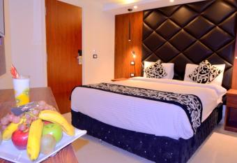 Panorama Ramsis Hotel & Cafe has Smoking rooms