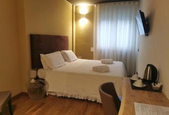 Dimora dei Salentini has rooms with a private hot tub