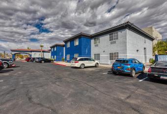 The Azure Hotel has rooms with a private hot tub