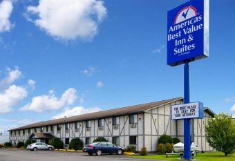 Americas Best Value Inn & Suites International Falls allows 18 year olds to book a room