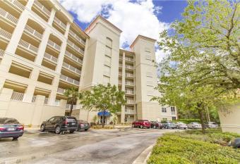 Palm Coast Resort 109, 3 Bedrooms, Sleeps 6, Pool, Hot Tub, WiFi has Balcony rooms