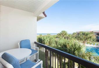 Ocean Village Club Q35 has Balcony rooms