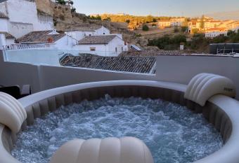 Bellavista has Balcony rooms