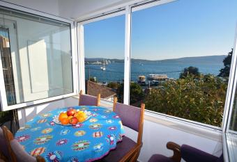 Apartments NENA has Balcony rooms