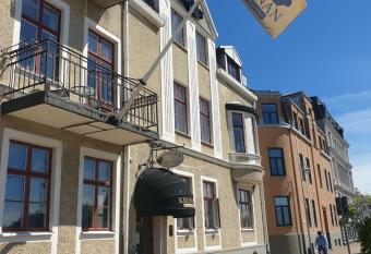 Hamnhotellet Kronan has Balcony rooms