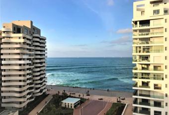 Belle-Vue sur Mer    Casa-Marina 9  me   tage allows 18 year olds to book a room