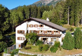 B&B Pranzaira has Balcony rooms