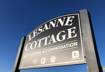 Lesanne Cottage has Balcony rooms
