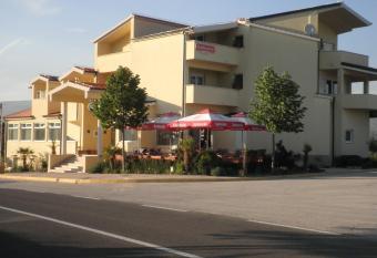 Motel Jankovi   has Balcony rooms