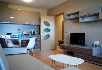 Dune Boutique Pomorie has Balcony rooms