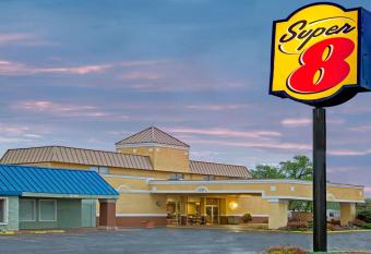 Super 8 by Wyndham Wheat Ridge/Denver West allows 18 year olds to book a room