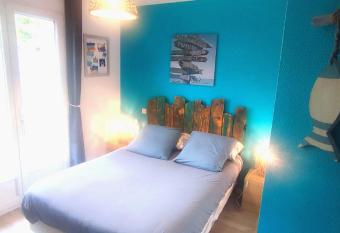 EntreLac&Oc  an-Chambre d h  tes-Entr  e et Terrasse priv  e-cyclotouristes et motards bienvenus has Balcony rooms